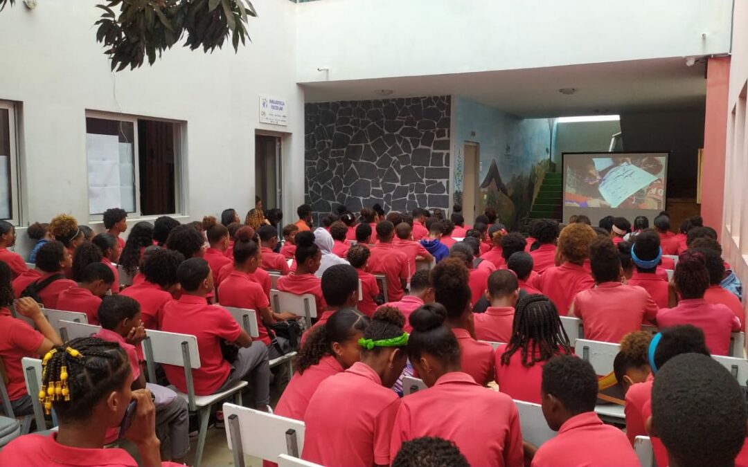 Educação Ambiental: Primeiro documentário sobre a vida selvagem de Cabo Verde é exibido nas escolas da ilha do Fogo